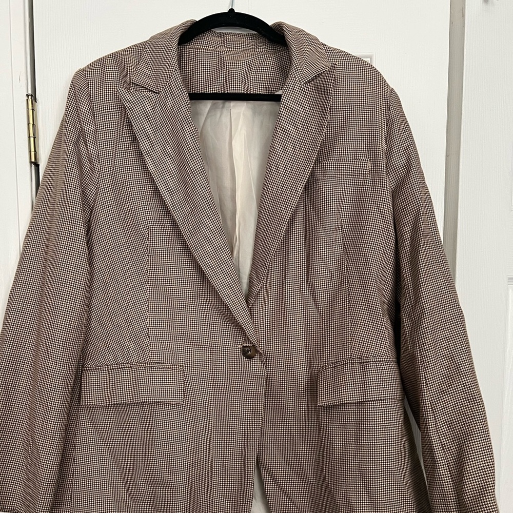 Checkered blazer.